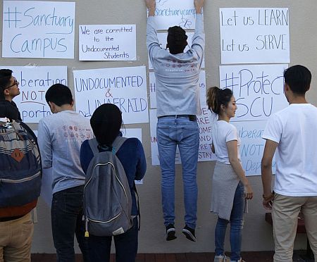 Universities ask Undocumented Students in USA to Return